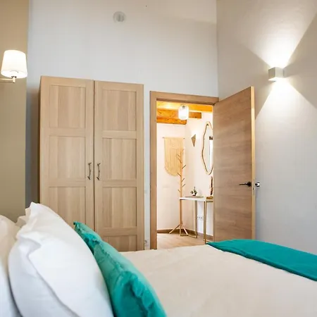 Apartament Montes Vindios