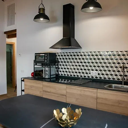 Apartament Montes Vindios